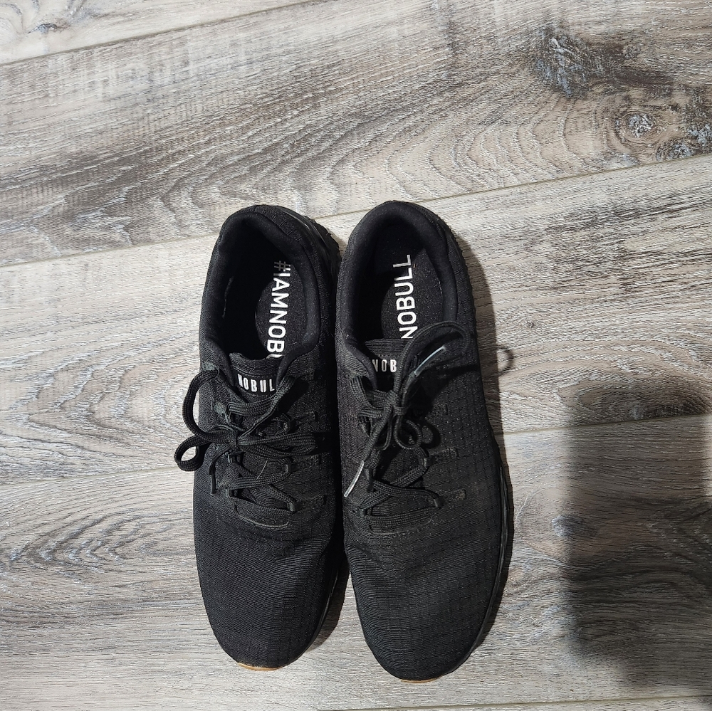 NOBULL Black Athletic Shoes Minimalist Design